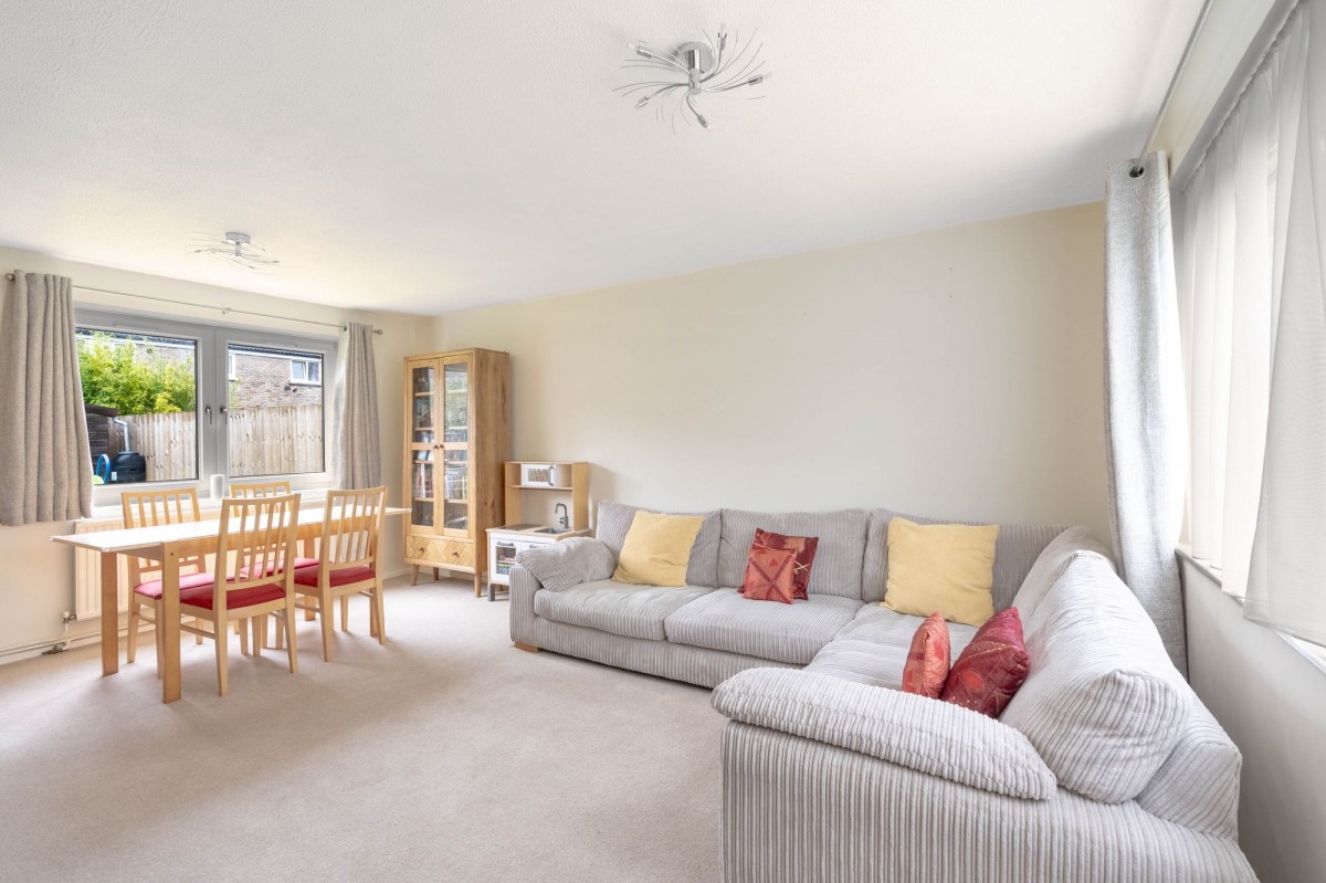 Magdalene Close, Longstanton, CB24