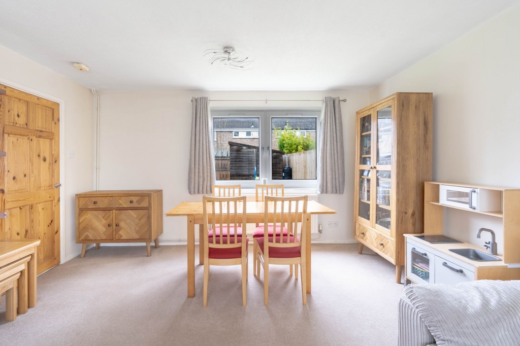 Magdalene Close, Longstanton, CB24