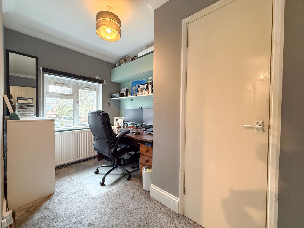 King George Avenue, Exning, CB8