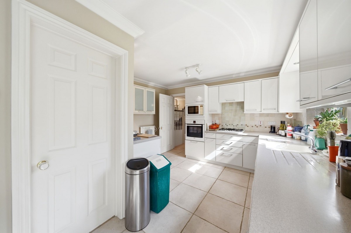 Pease Way, Histon, CB24