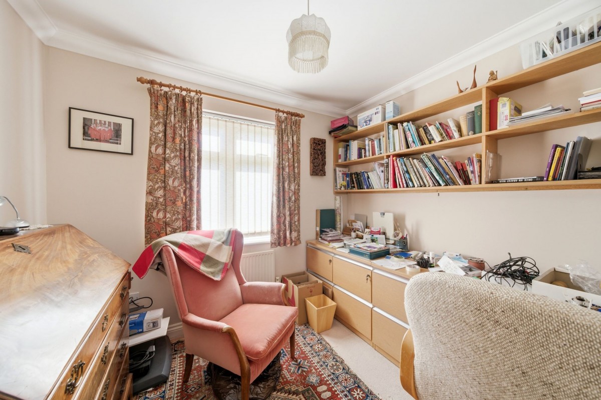Pease Way, Histon, CB24