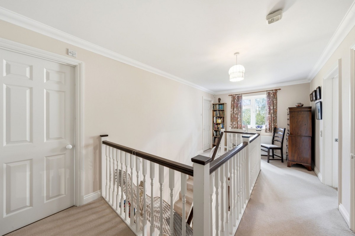 Pease Way, Histon, CB24