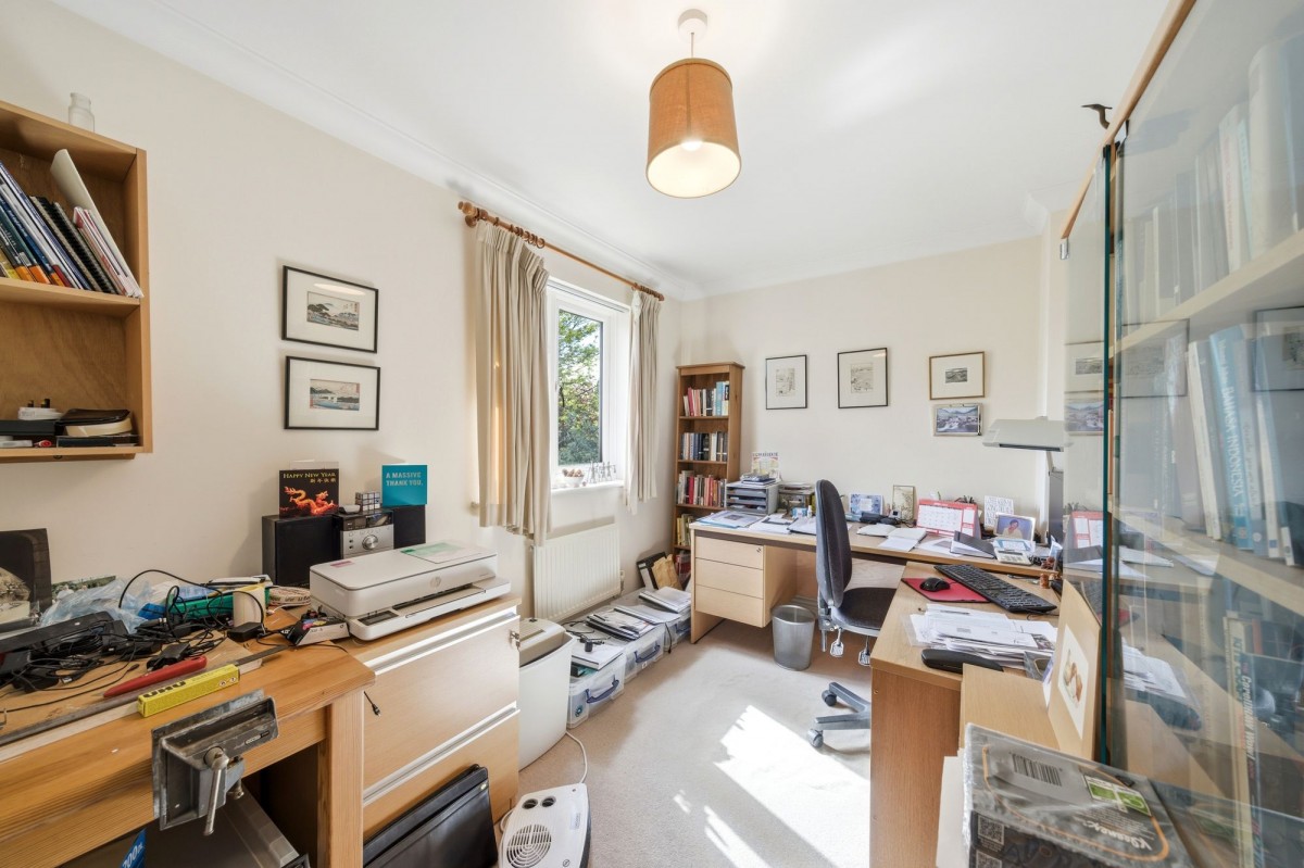 Pease Way, Histon, CB24