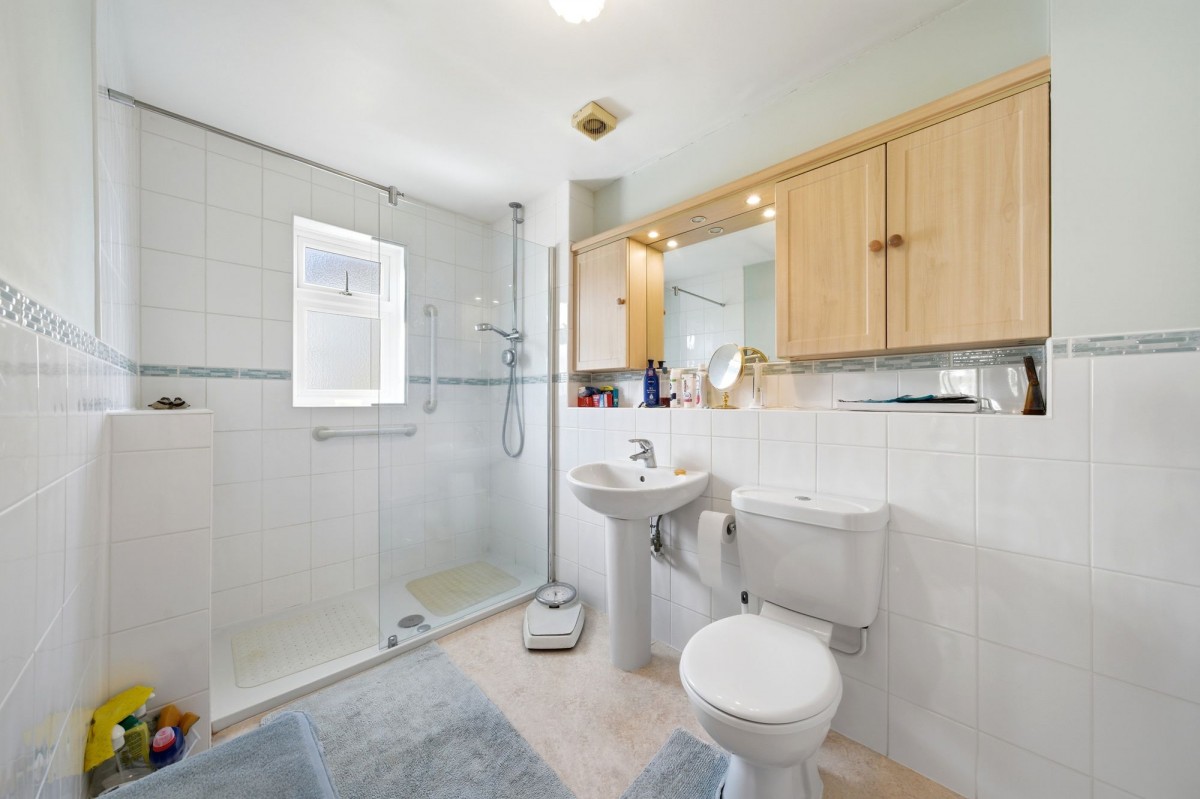 Pease Way, Histon, CB24