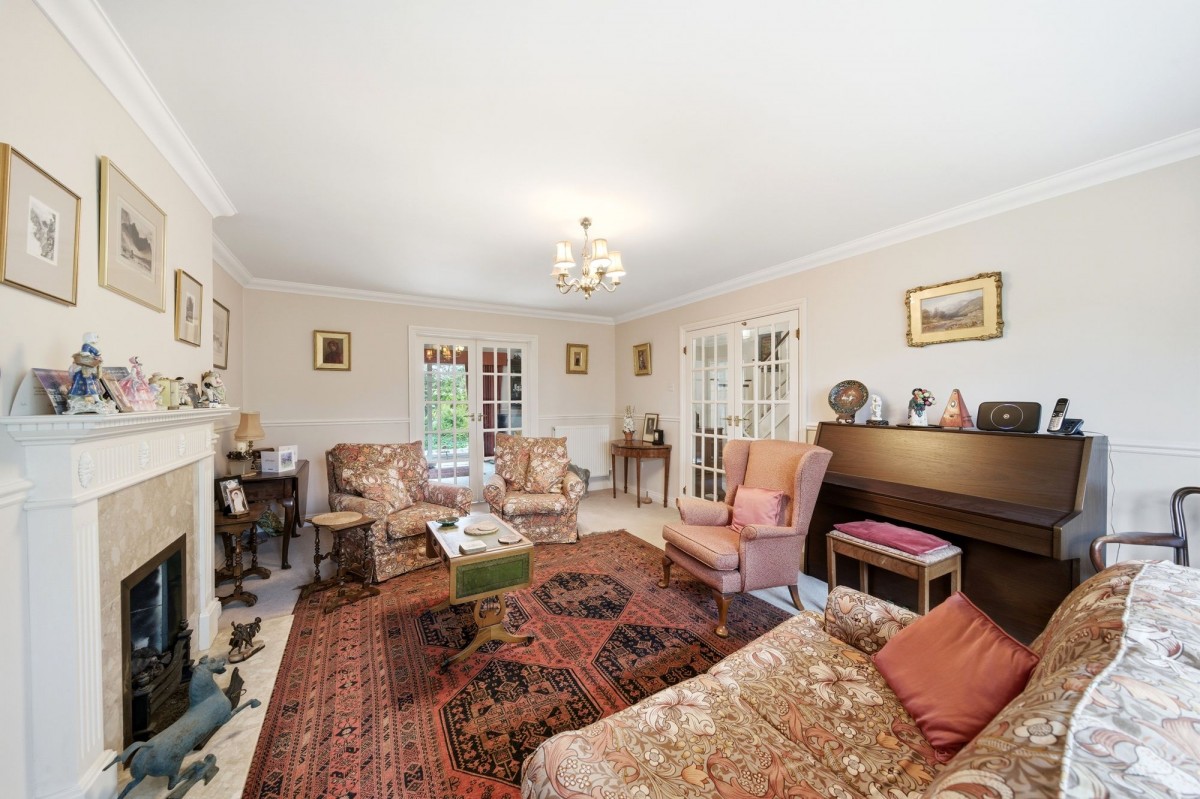 Pease Way, Histon, CB24