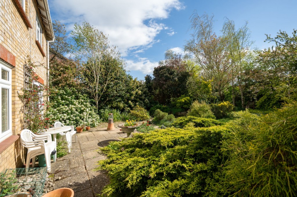 Pease Way, Histon, CB24