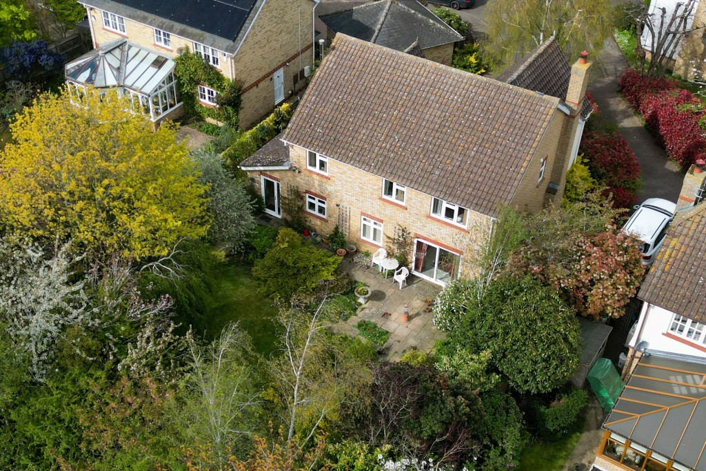 Pease Way, Histon, CB24