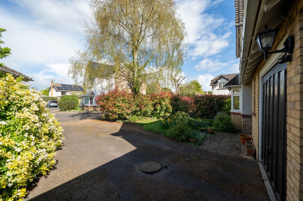 Pease Way, Histon, CB24