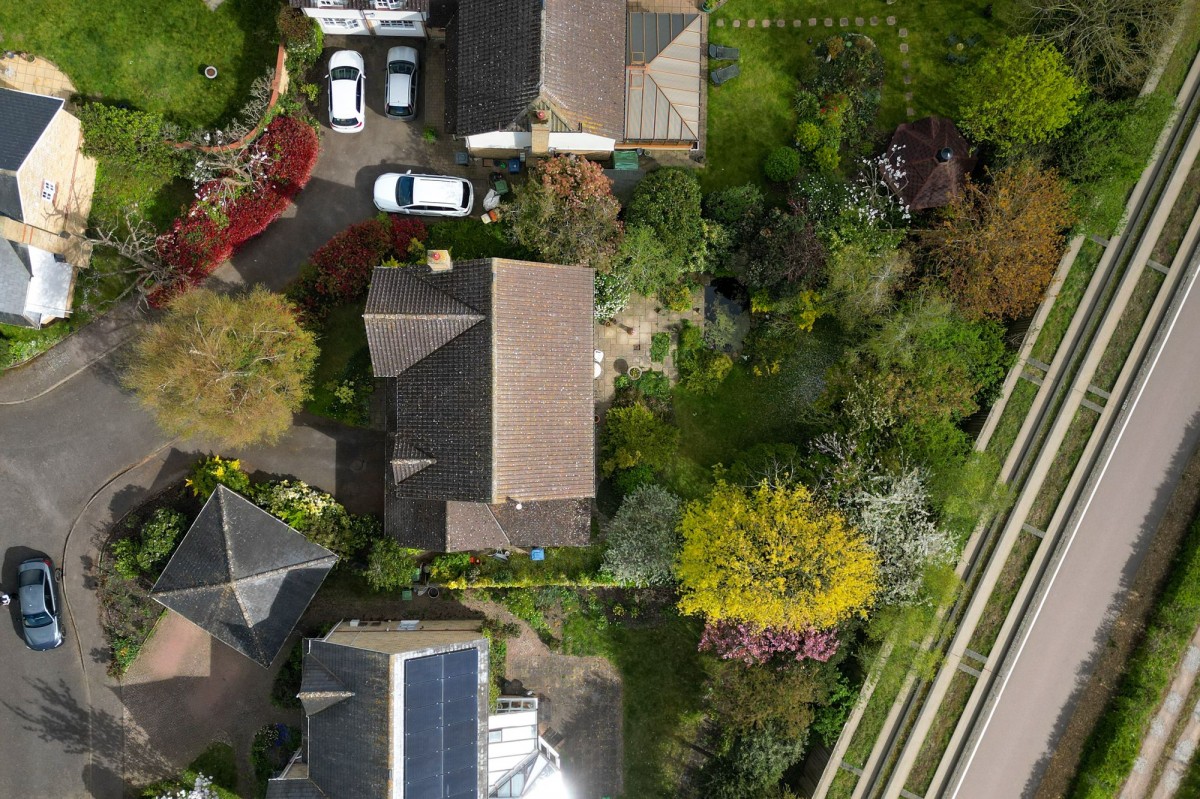 Pease Way, Histon, CB24