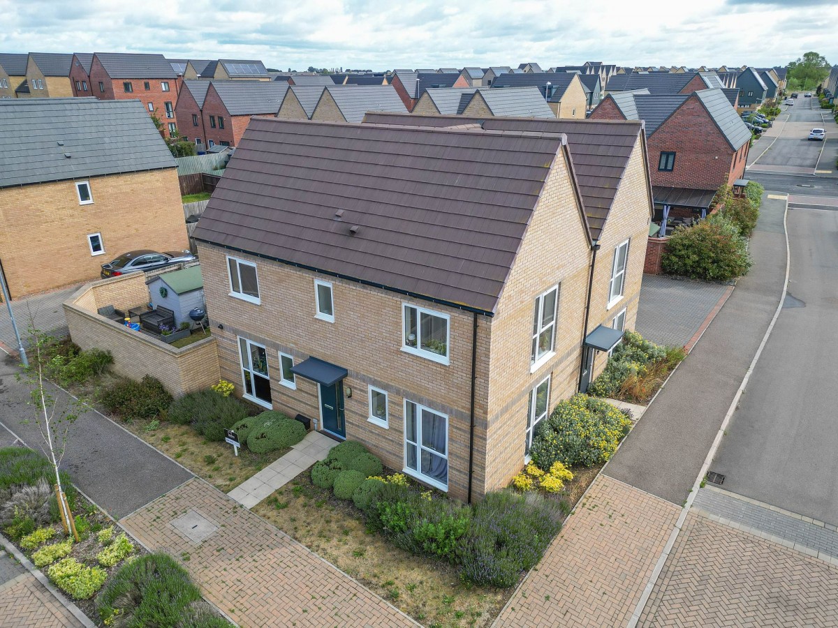Mistle Thrush Drive, Northstowe, CB24