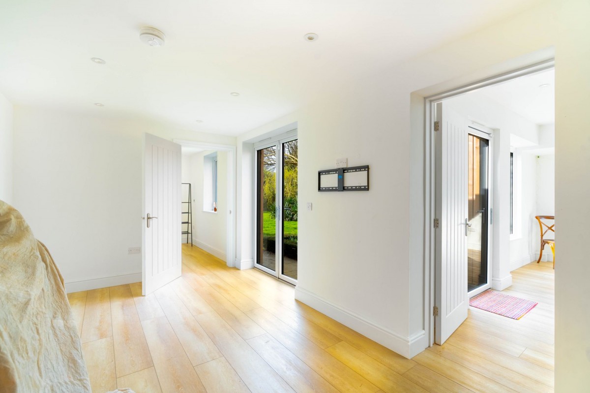 Cambridge Road, Abington, CB21