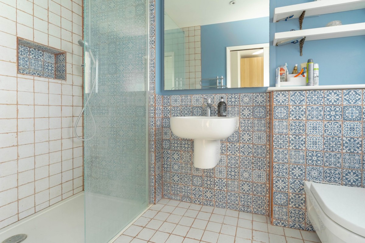 Cambridge Road, Abington, CB21