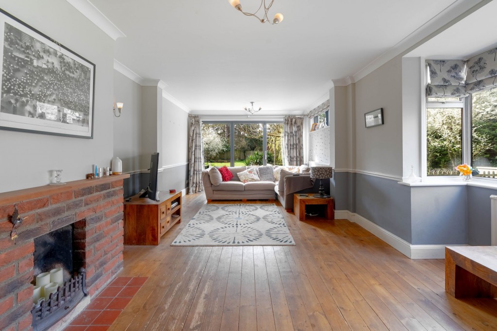 Cambridge Road, Abington, CB21