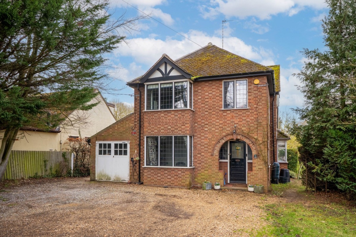 Cambridge Road, Abington, CB21