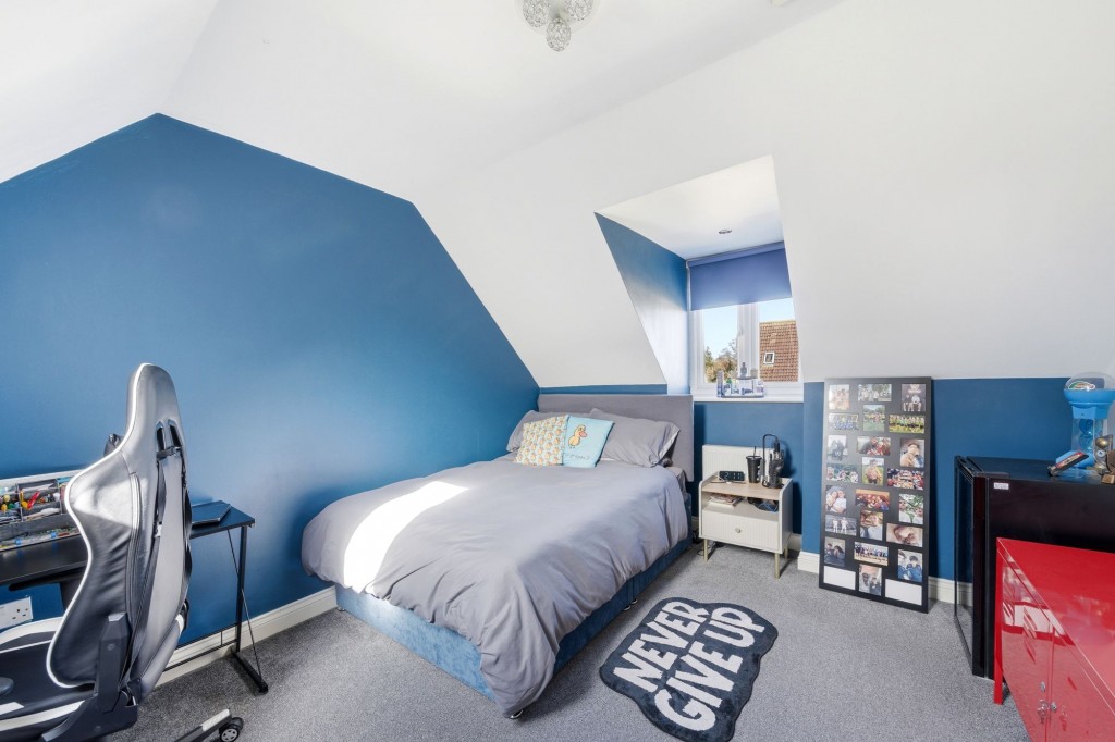 Collingwood Drive, Longstanton, CB24