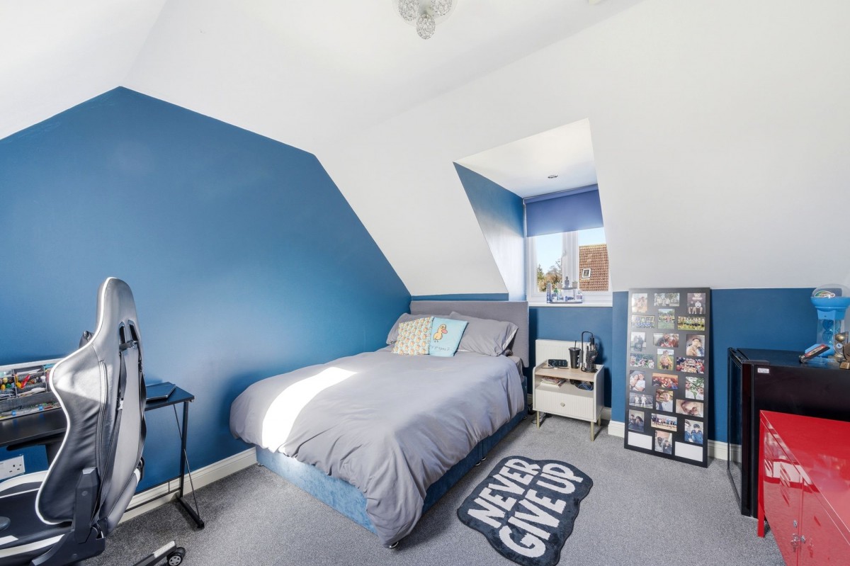 Collingwood Drive, Longstanton, CB24