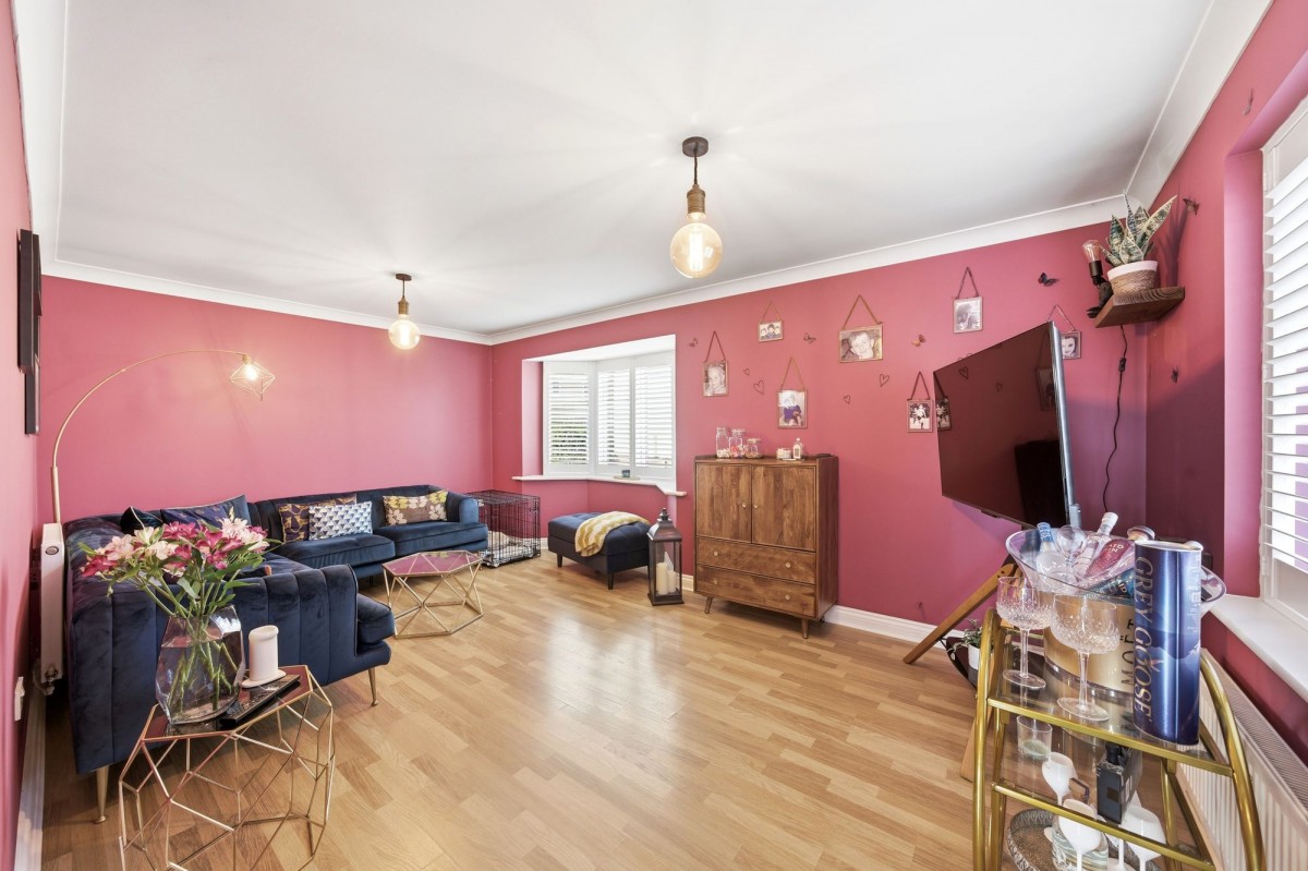Collingwood Drive, Longstanton, CB24