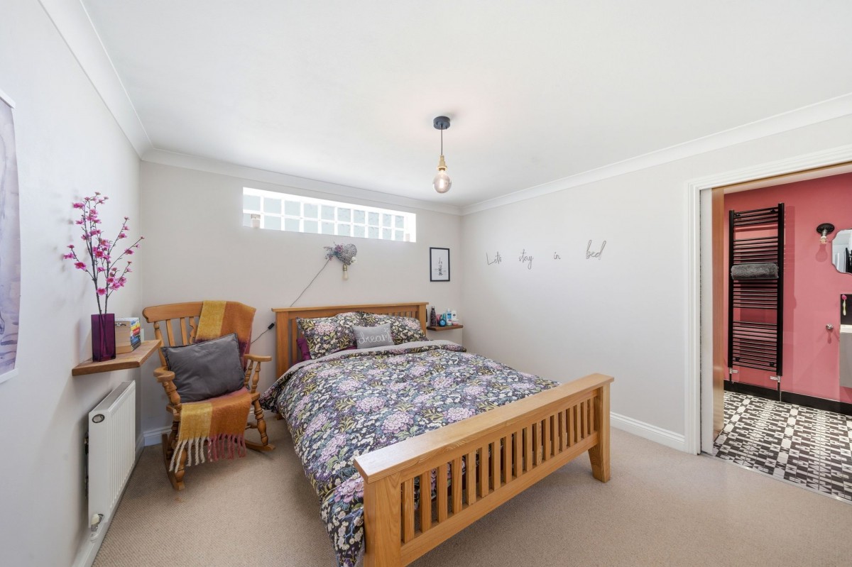 Collingwood Drive, Longstanton, CB24