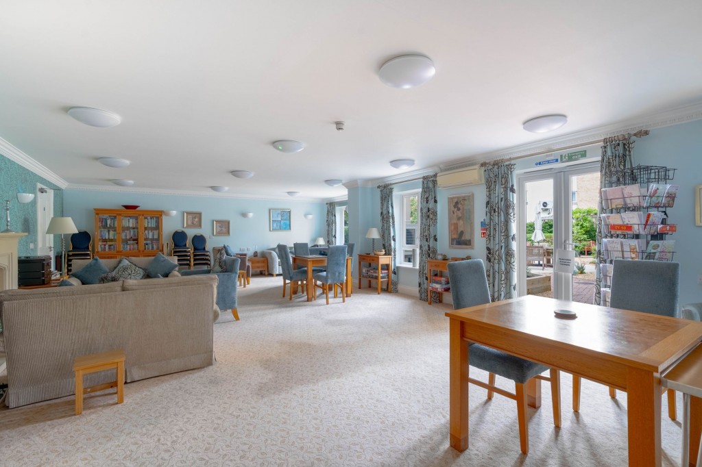 Kay Hitch Way, Histon, CB24