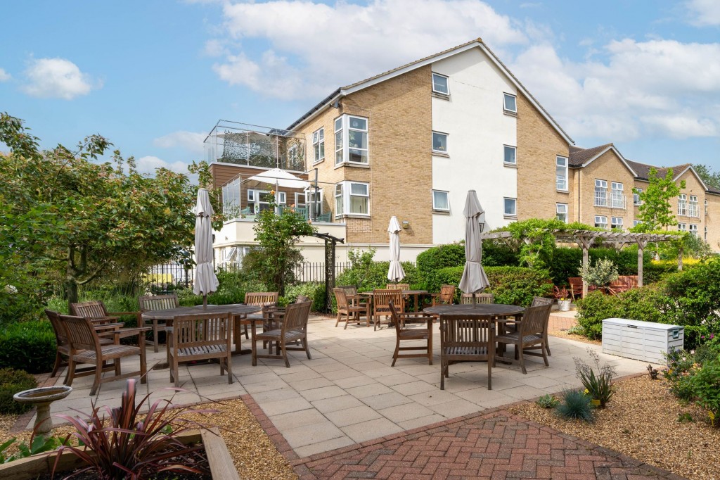 Kay Hitch Way, Histon, CB24