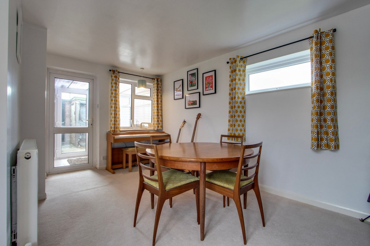 Elmfield Drive, Emneth, PE14