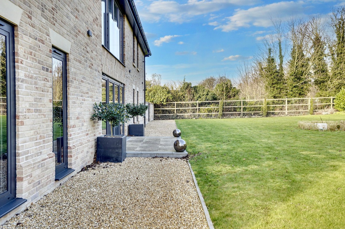 Newmarket Road, Fordham, CB7