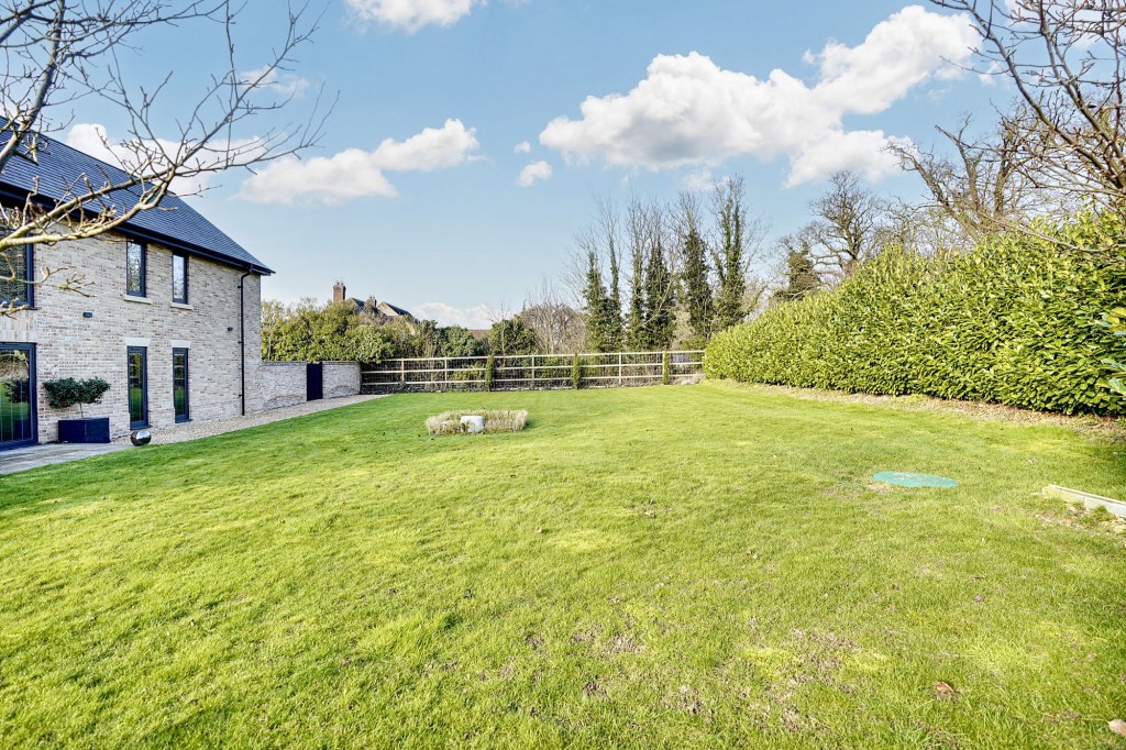 Newmarket Road, Fordham, CB7