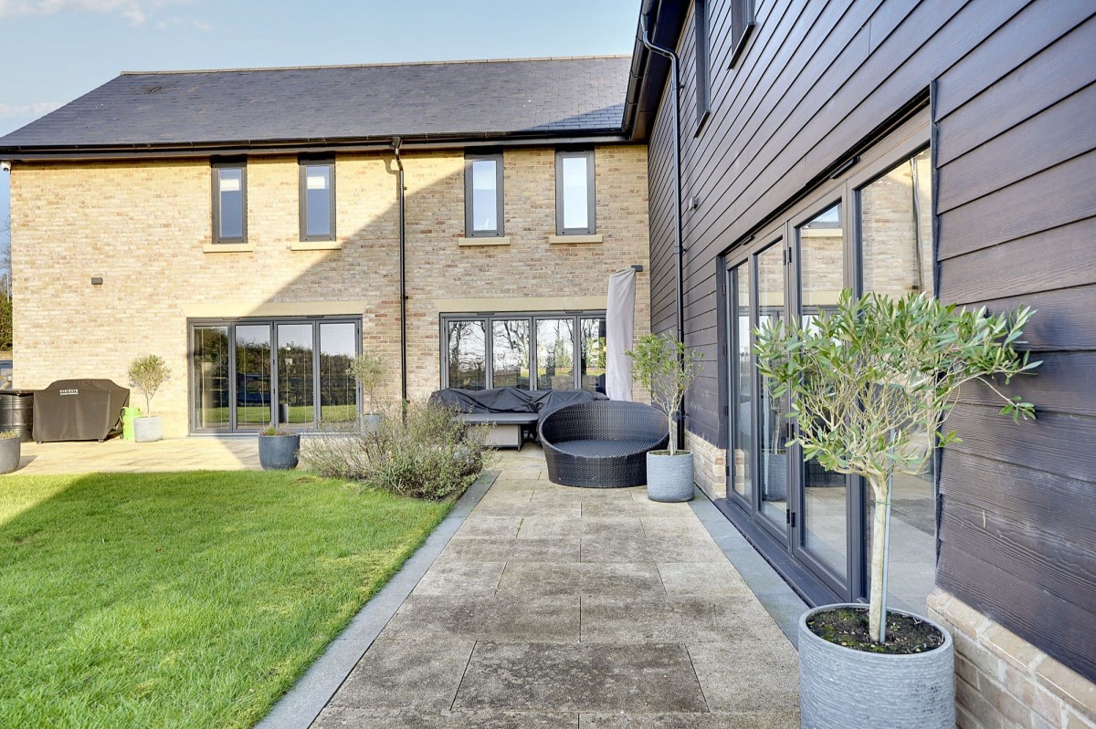 Newmarket Road, Fordham, CB7