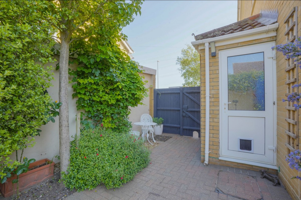 Elm Close, Witchford, CB6