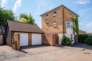Kestrel Close, Cottenham, CB24
