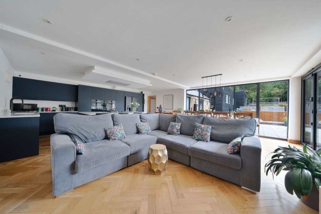 Hillrow, Haddenham, CB6