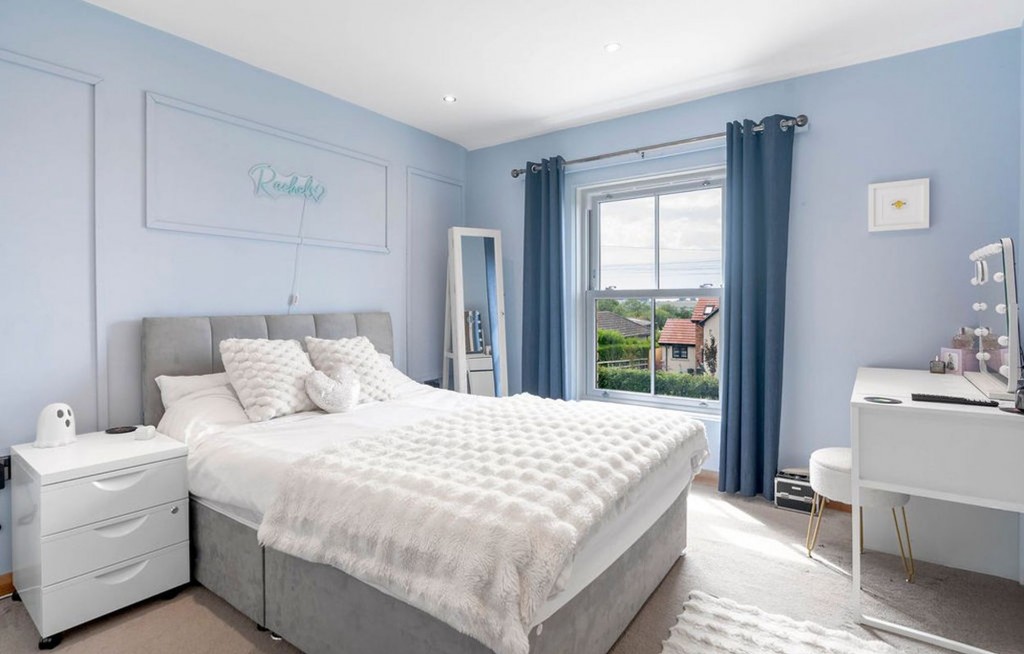 Hillrow, Haddenham, CB6