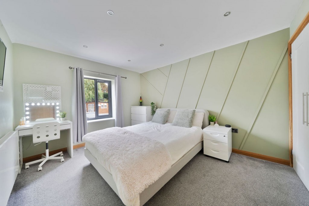 Hillrow, Haddenham, CB6