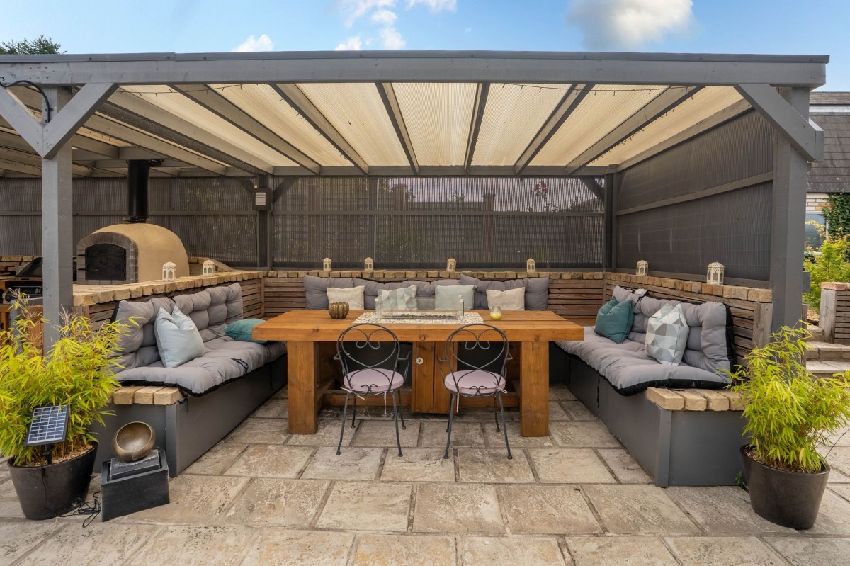 Hillrow, Haddenham, CB6