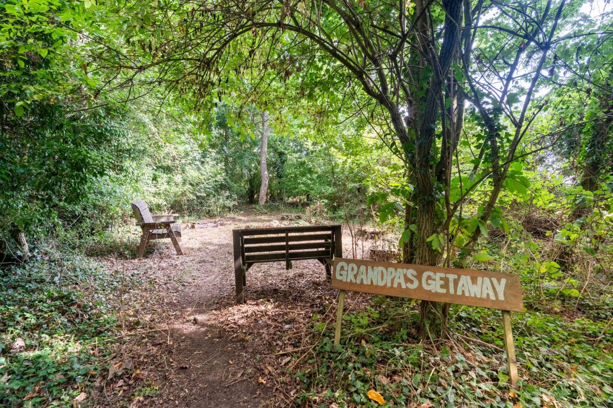 Hillrow, Haddenham, CB6