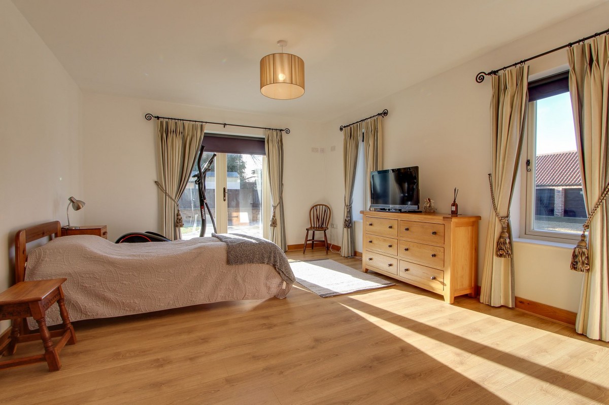 179 Fridaybridge Road, Elm, PE14