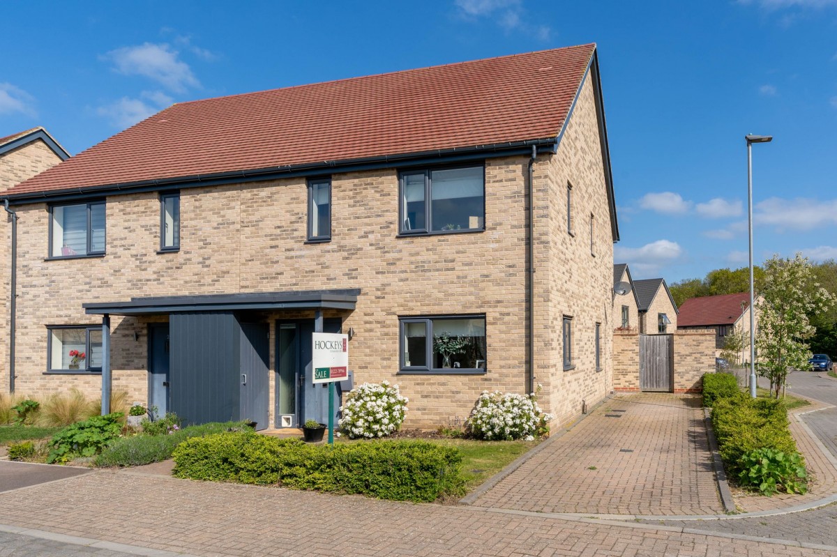 Larkfield, Great Abington, CB21