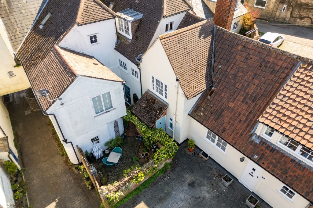 Holttums Yard, Linton, CB21