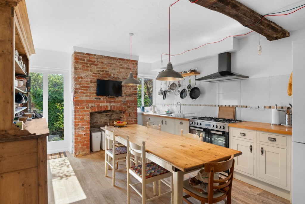 Holttums Yard, Linton, CB21