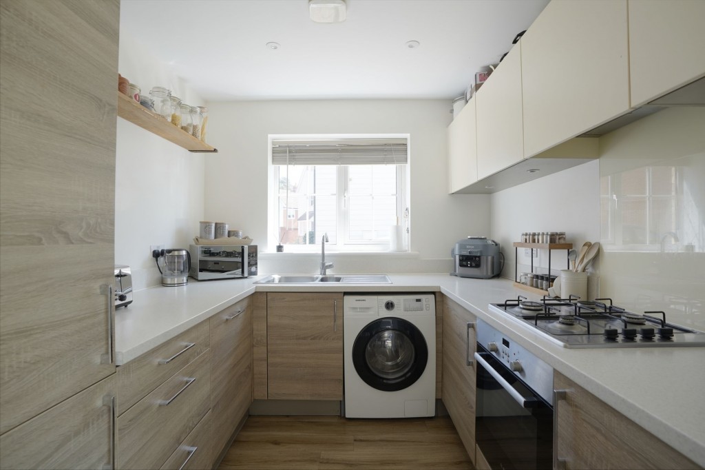 Dandelion Crescent, Red Lodge, IP28