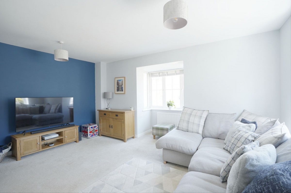 Dandelion Crescent, Red Lodge, IP28