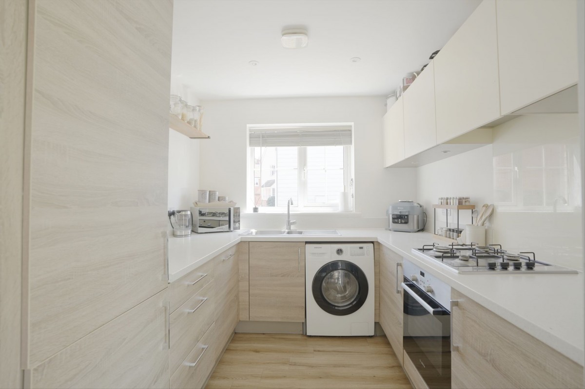Dandelion Crescent, Red Lodge, IP28