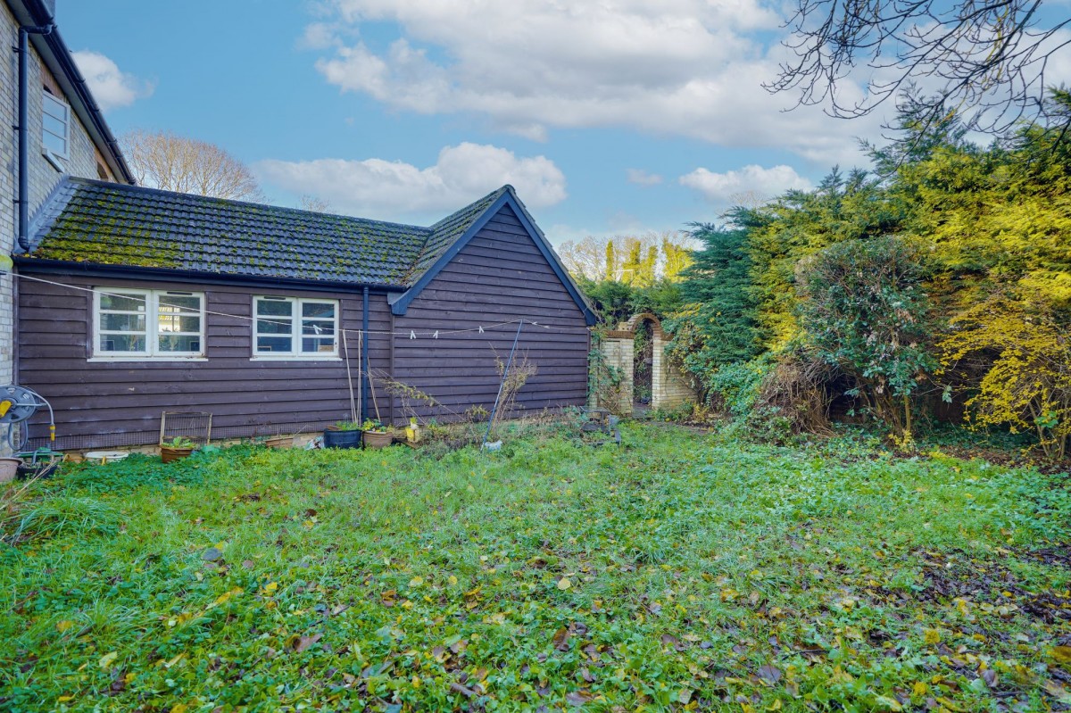 London Road, Six Mile Bottom, CB8