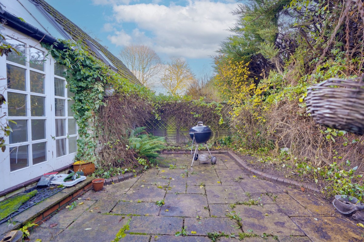 London Road, Six Mile Bottom, CB8