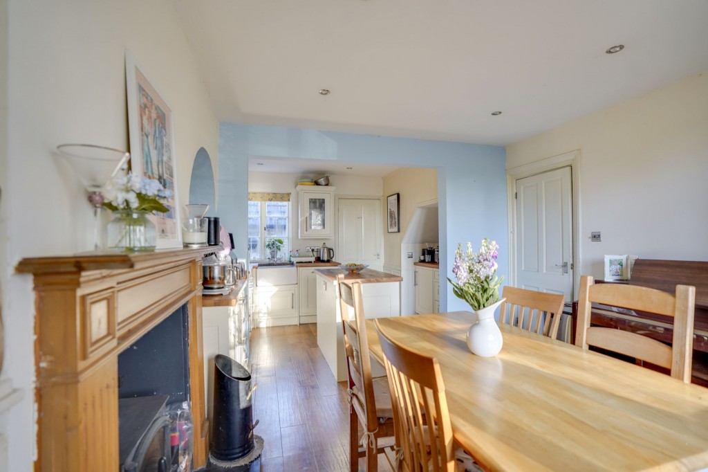 London Road, Six Mile Bottom, CB8