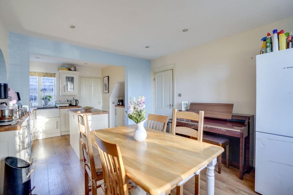 London Road, Six Mile Bottom, CB8