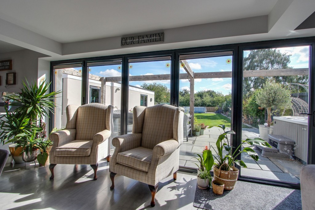 High Road, Wisbech St. Mary, PE13