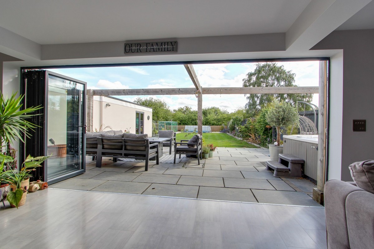 High Road, Wisbech St. Mary, PE13