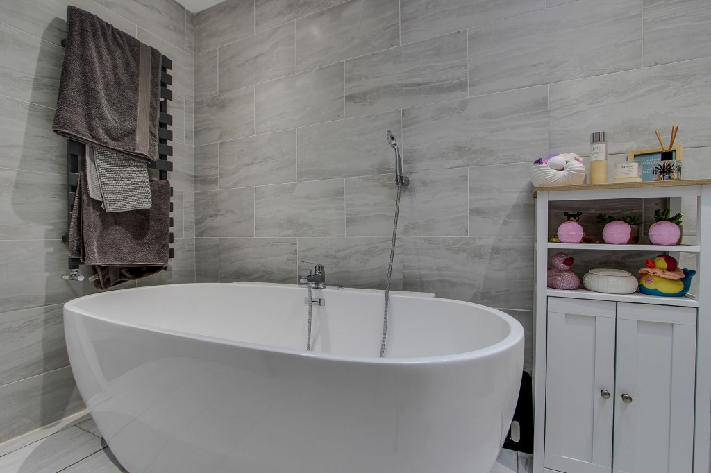 High Road, Wisbech St. Mary, PE13