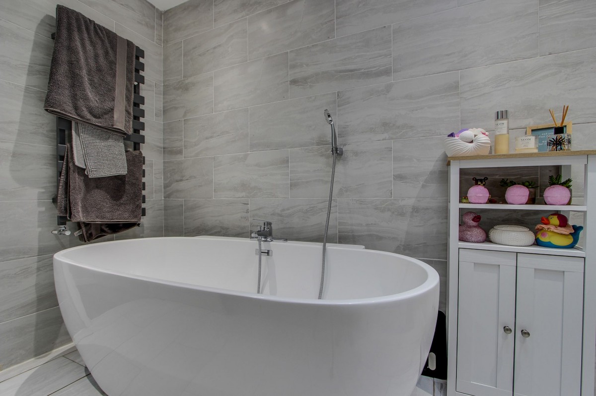 High Road, Wisbech St. Mary, PE13